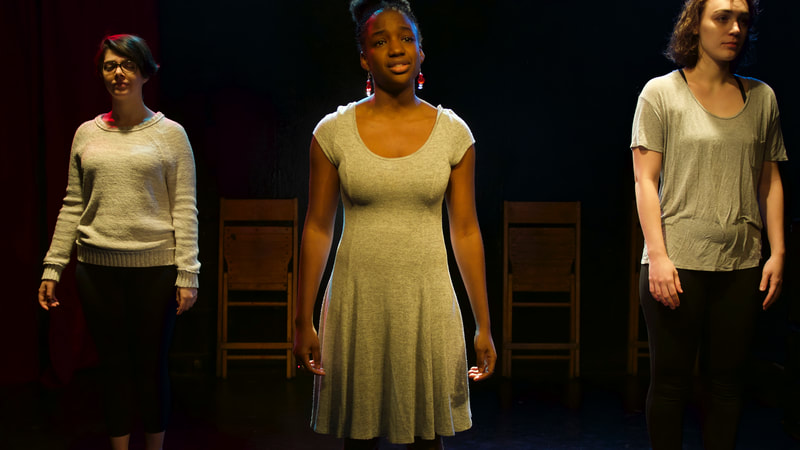 Leïca Lucien performing